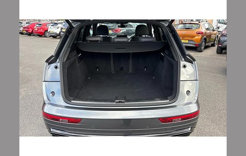 Used Audi Q5 Comfort 204 HP (150 kW) 2022 Grey SUV