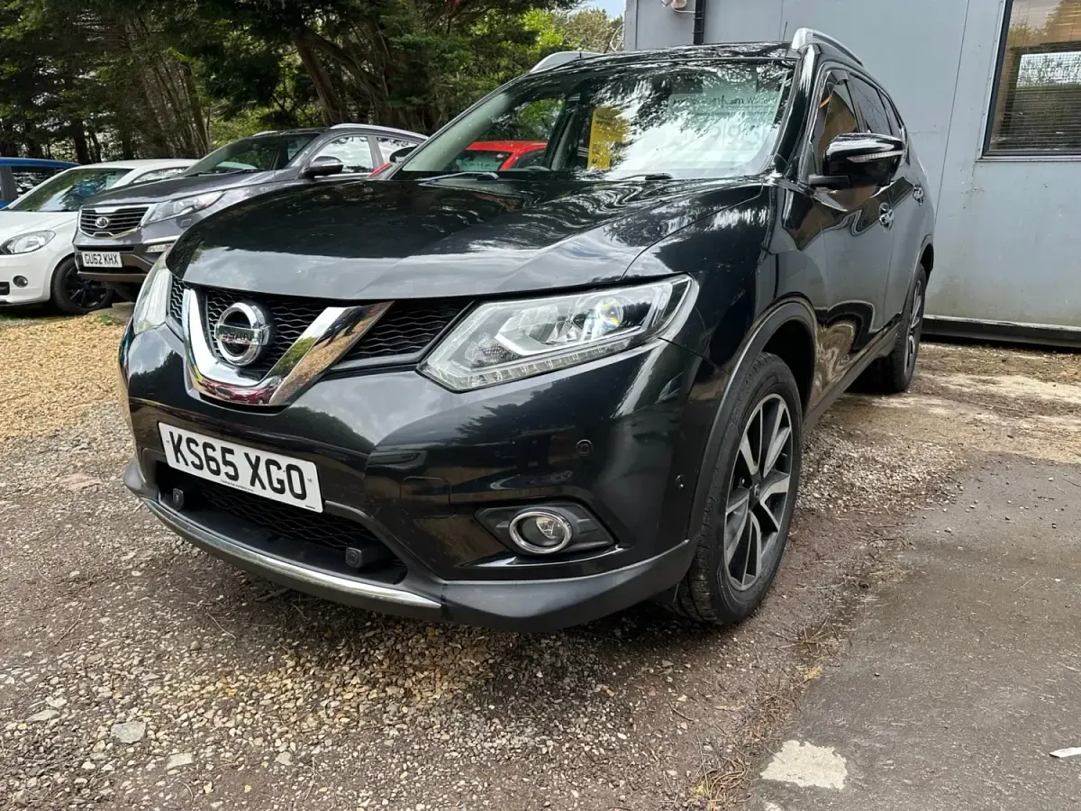 Usado Nissan X-Trail Tekna 130 CV (95 kW) 2016 Negro SUV