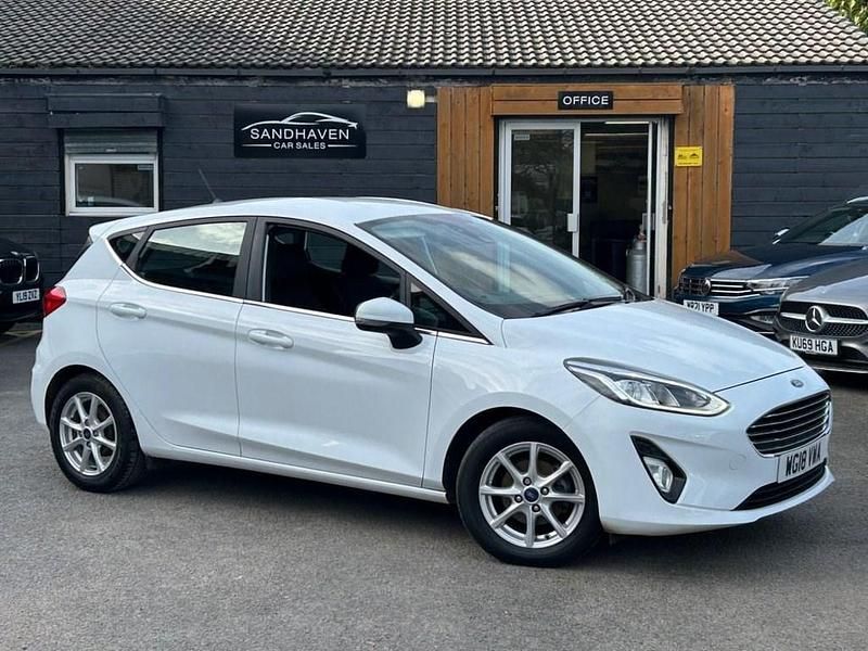 Used Ford Fiesta Titanium 100 HP (73 kW) 2018 White Hatchback