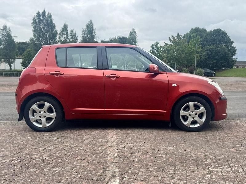 Used Suzuki Swift GLX 101 HP (74 kW) 2007 Orange Hatchback