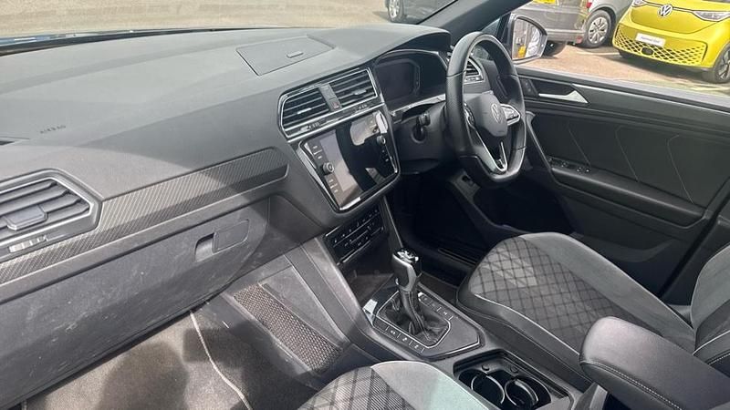 Used VW Tiguan R-line 150 HP (110 kW) 2023 Dolphin grey SUV