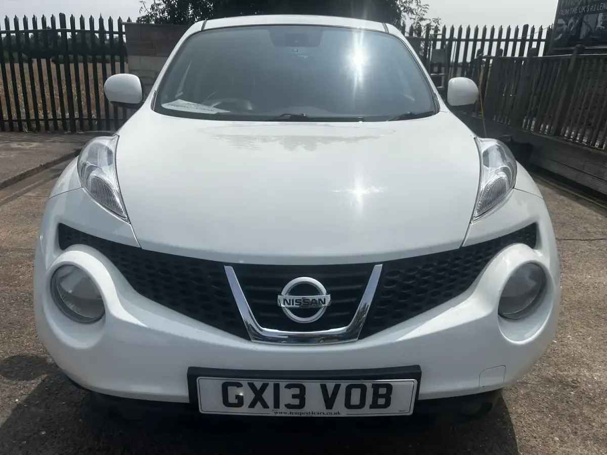 Used Nissan Juke Tekna 110 HP (80 kW) 2013 White SUV