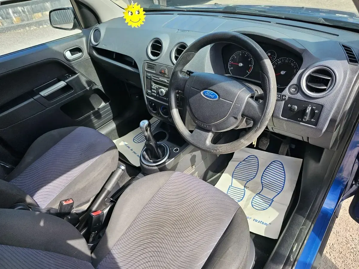 Used Ford Fusion Zetec 2008 Blue Hatchback
