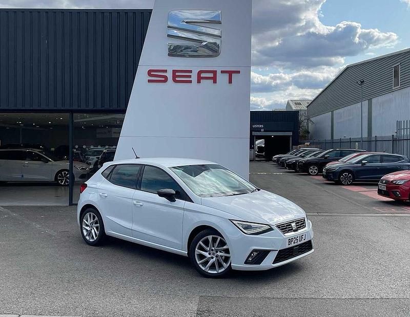 Nevada white New 2025 Seat Ibiza FR Hatchback | £19,990 (Fair price) - Image 1/4