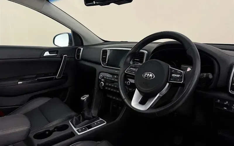 Used Kia Sportage 136 HP (100 kW) 2021 Blue SUV
