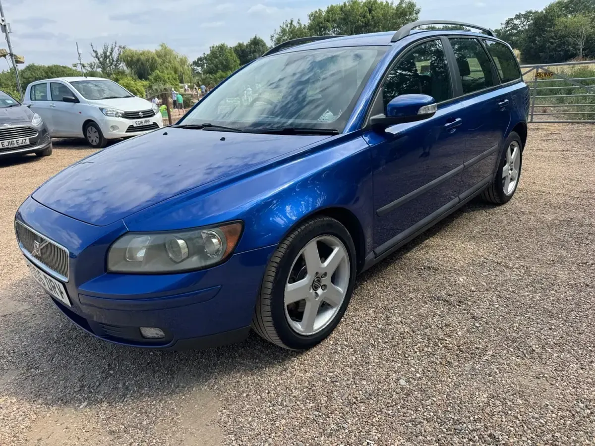 Used Volvo V50 2006 Blue Estate