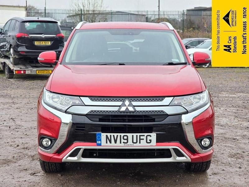 Used Mitsubishi Outlander P-HEV 2019 Red SUV