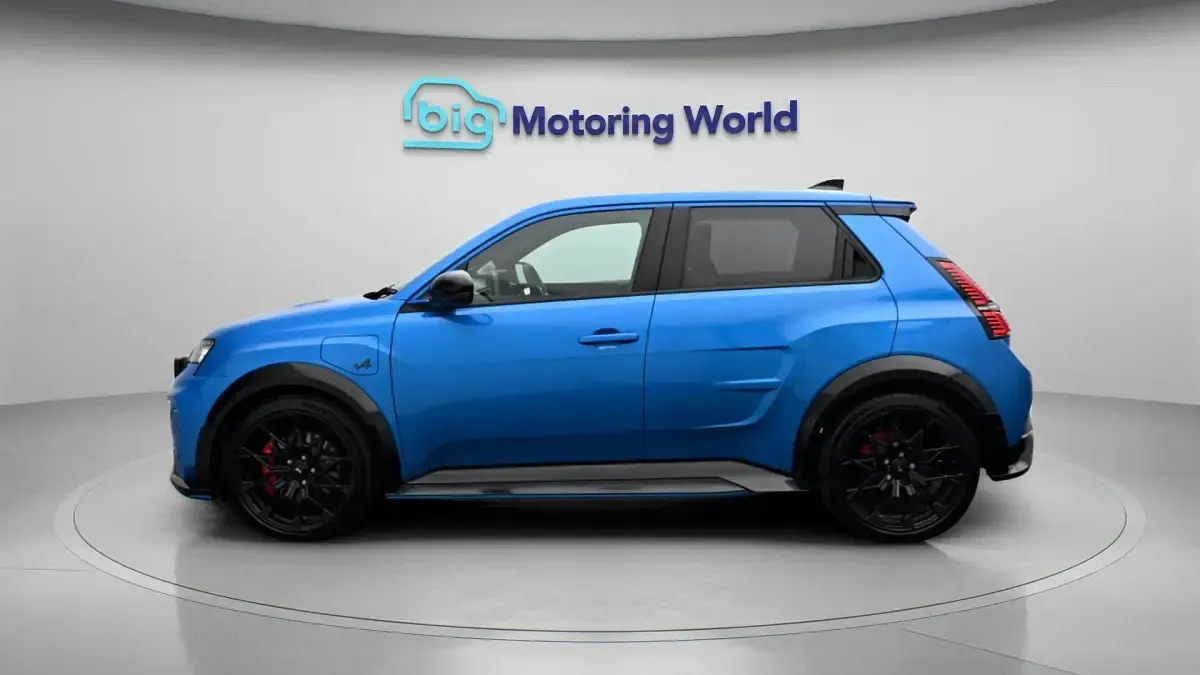 Used Alpine A290 161 kW (220 HP) 2025 Blue Hatchback