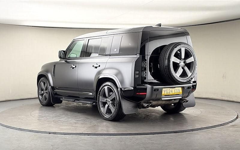 Used Land Rover Defender Carpathian Edition 525 HP (386 kW) 2024 Carpathian grey SUV