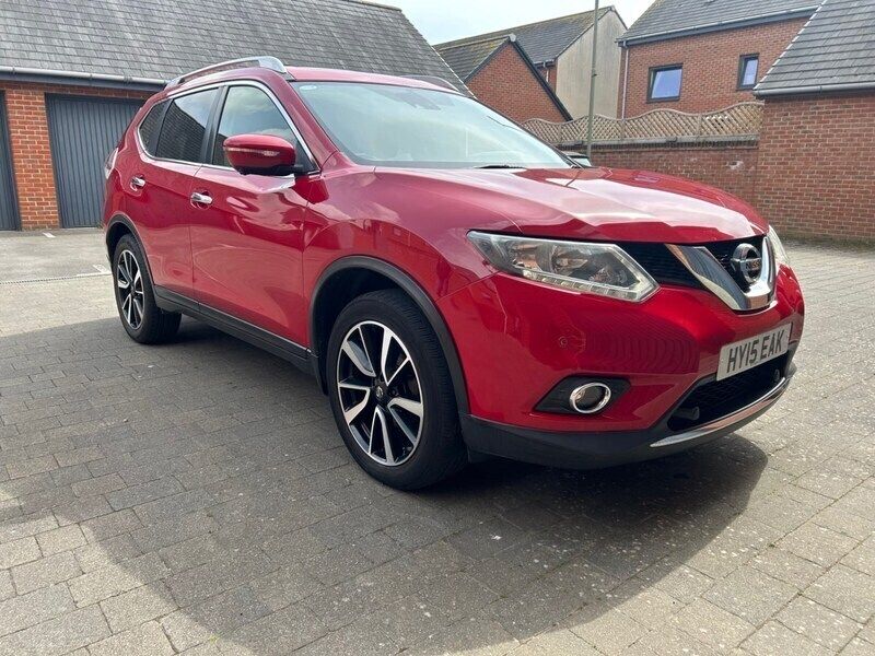 Red Used 2015 Nissan X-Trail N-TEC SUV | £5,990 (Good price) - Image 1/4
