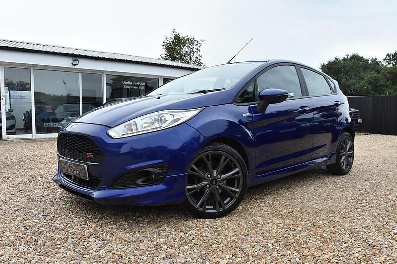 Blue Used 2016 Ford Fiesta ST-Line Hatchback | £7,995 (Expensive) - Image 1/4