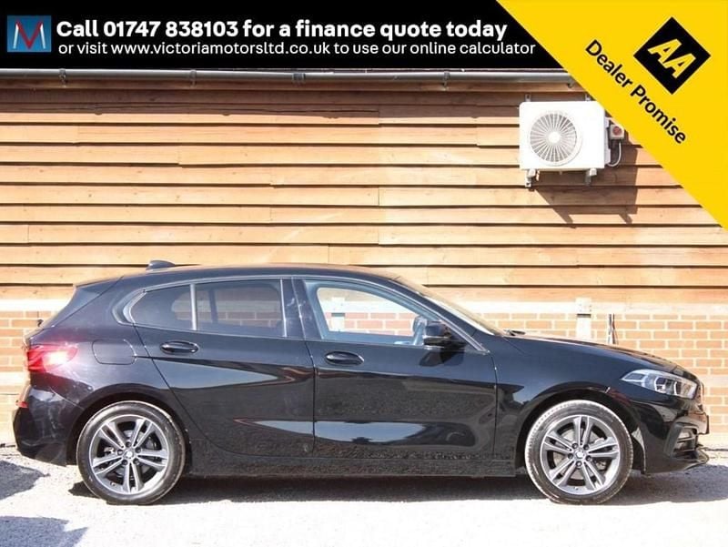 Used BMW 116 Sport Line 114 HP (83 kW) 2020 Black Hatchback