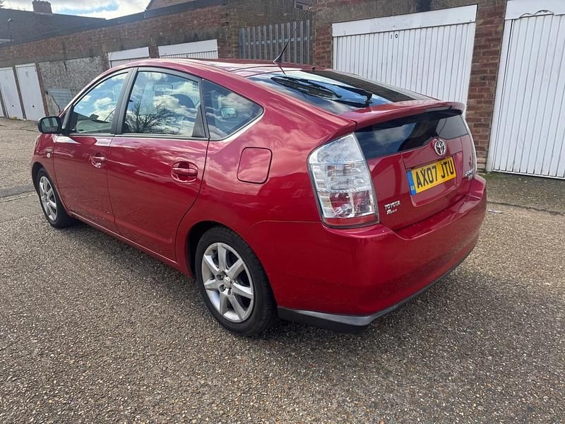 Used Toyota Prius 2007 Red Hatchback