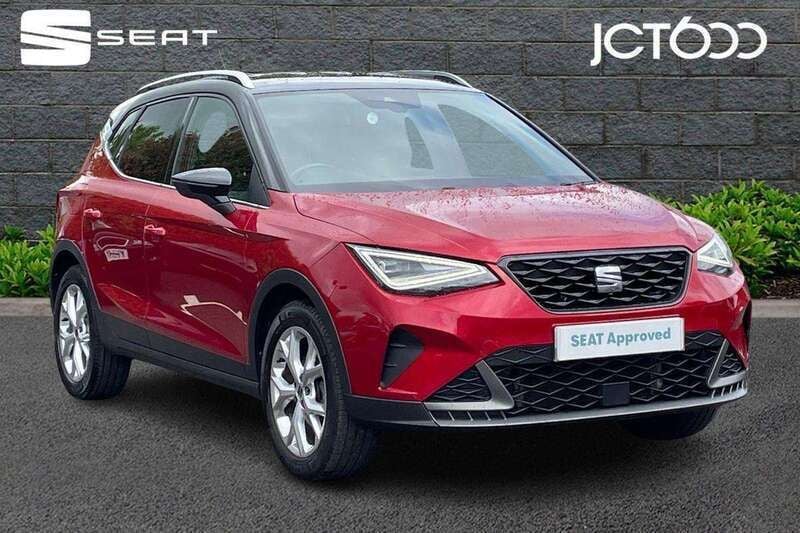 Red Used 2022 Seat Arona FR SUV | £14,251 (Fair price) - Image 1/4