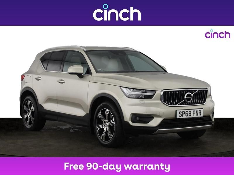 Gold Used 2018 Volvo XC40 Inscription SUV | £18,049 (Fair price) - Image 1/3
