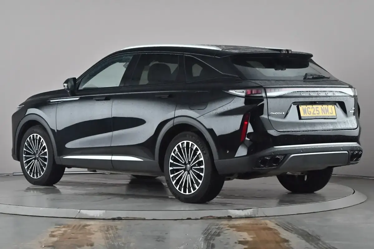 Used Omoda 9 537 HP (394 kW) 2025 Black SUV