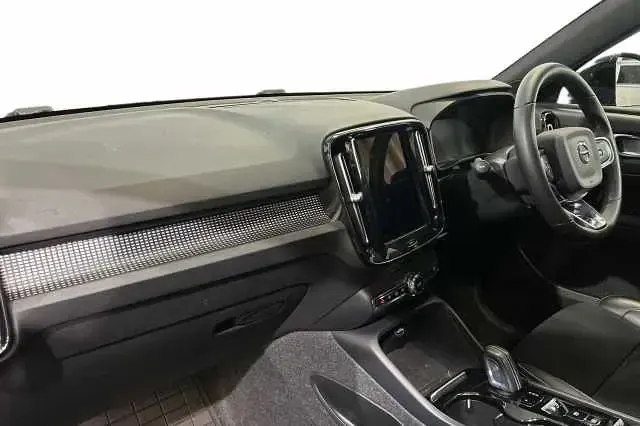 Used Volvo XC40 R-Design Pro 250 HP (183 kW) 2021 Black SUV