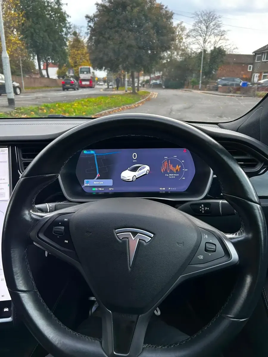 Used Tesla Model S 241 kW (328 HP) 2018 White Hatchback