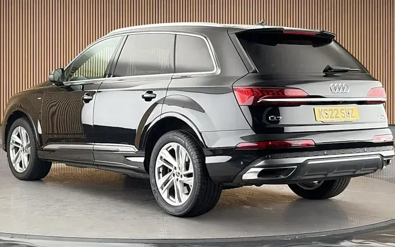 Used Audi Q7 S-Line 286 HP (210 kW) 2024 SUV