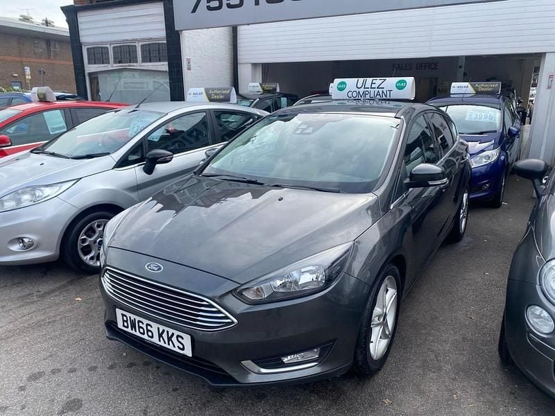 Grey Used 2016 Ford Focus Titanium Hatchback | £6,000 (Good price) - Image 1/3