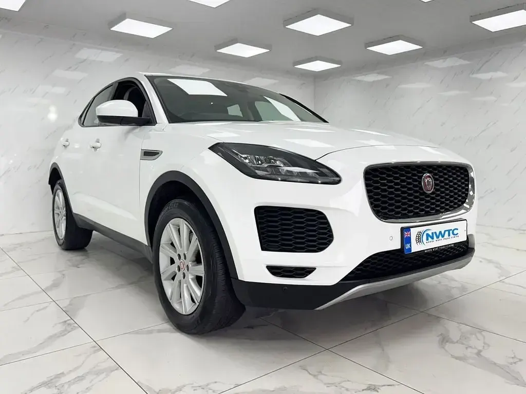 Usado Jaguar E-Pace S 150 HP (110 kW) 2018 Branco SUV