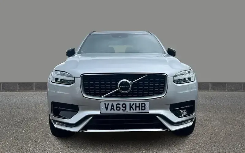 Used Volvo XC90 R-Design 235 HP (172 kW) 2020 Silver SUV
