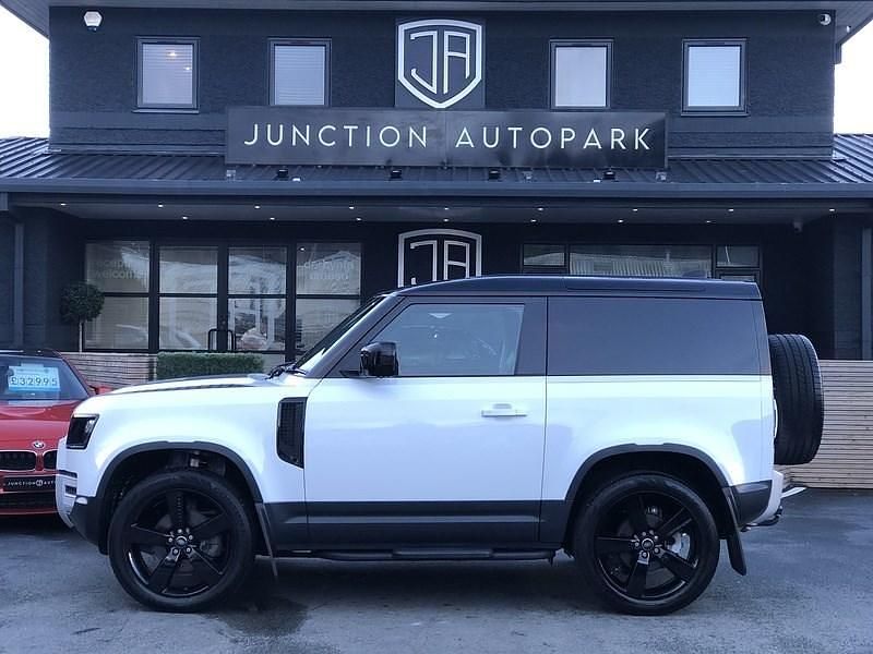 Used Land Rover Defender SE 2024 White SUV