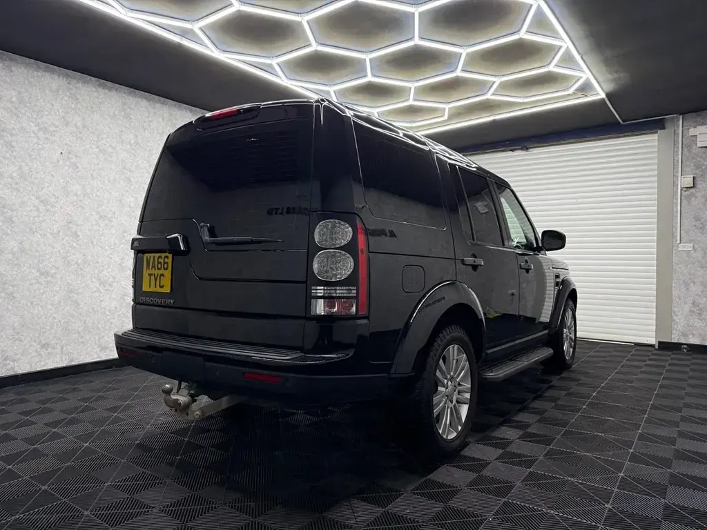 Used Land Rover Discovery 4 Graphite 2016 Black SUV