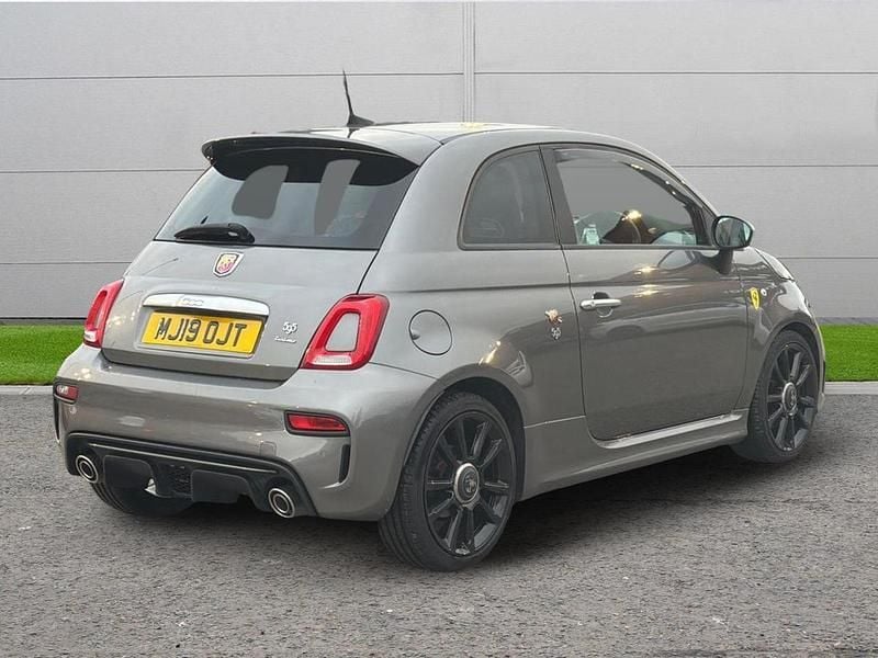 Begagnad Abarth 595 Turismo 165 HK (121 kW) 2019 Grå Halvkombi