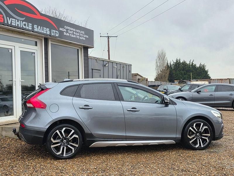 Used Volvo V40 Pro 2017 Grey Hatchback