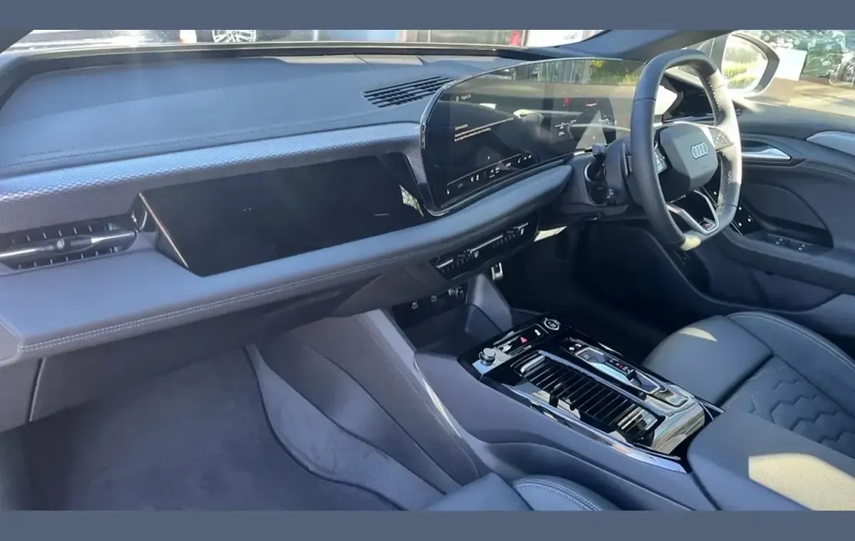 New Audi A6 e-tron S-Line 210 kW (286 HP) 2026 Grey Hatchback