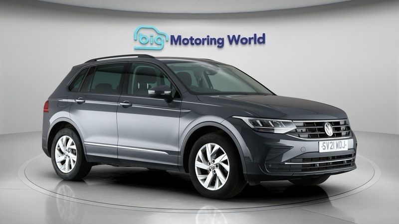 Used 2021 VW Tiguan S SUV | £18,700 (Good price) - Image 1/4