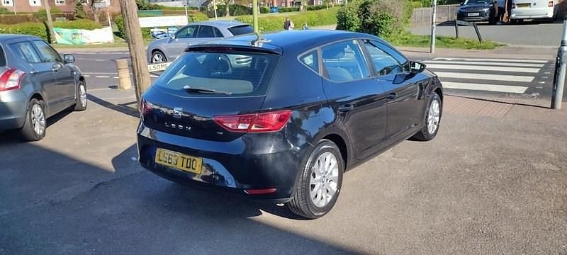 Used Seat Leon SE 105 HP (77 kW) 2013 Black