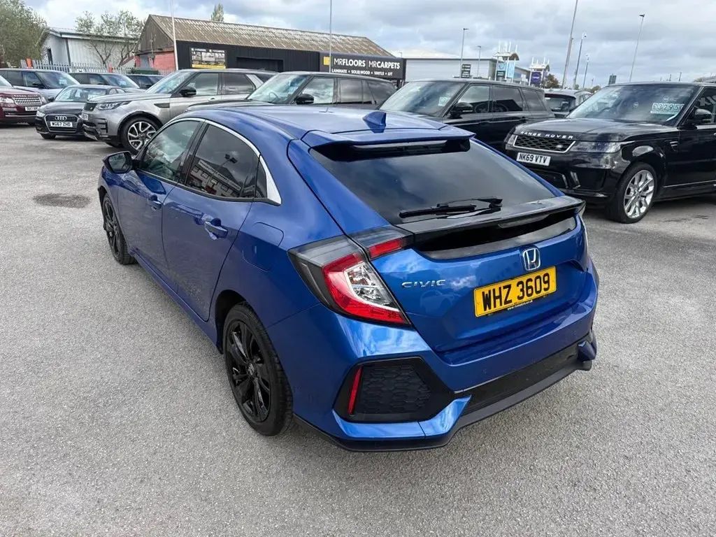 Used Honda Civic SR 126 HP (92 kW) 2018 Blue Hatchback