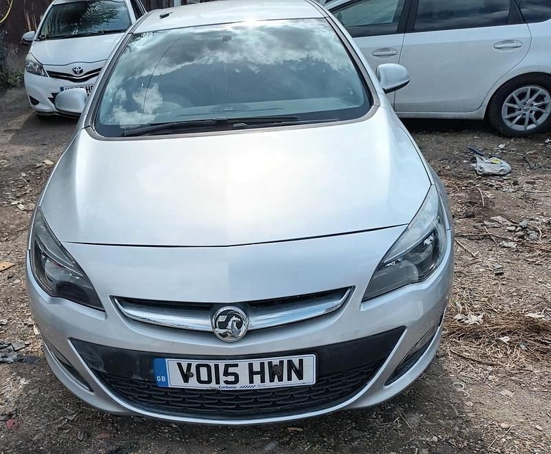 Used Vauxhall Astra Design Edition 2015 Silver Hatchback