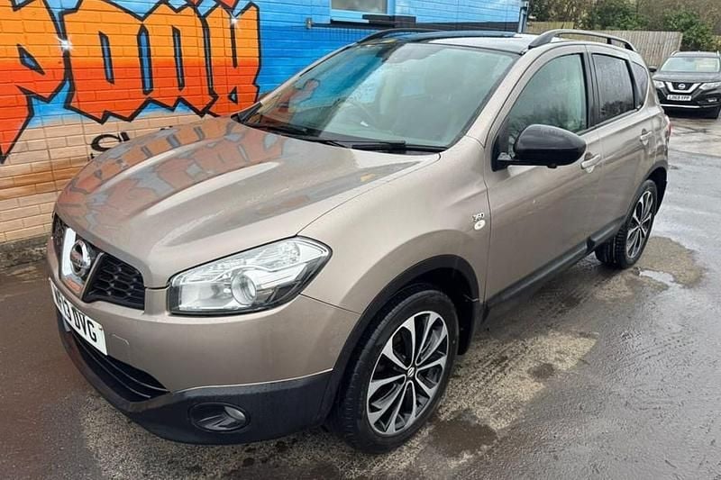Used Nissan Qashqai 360º 117 HP (86 kW) 2013 Beige SUV