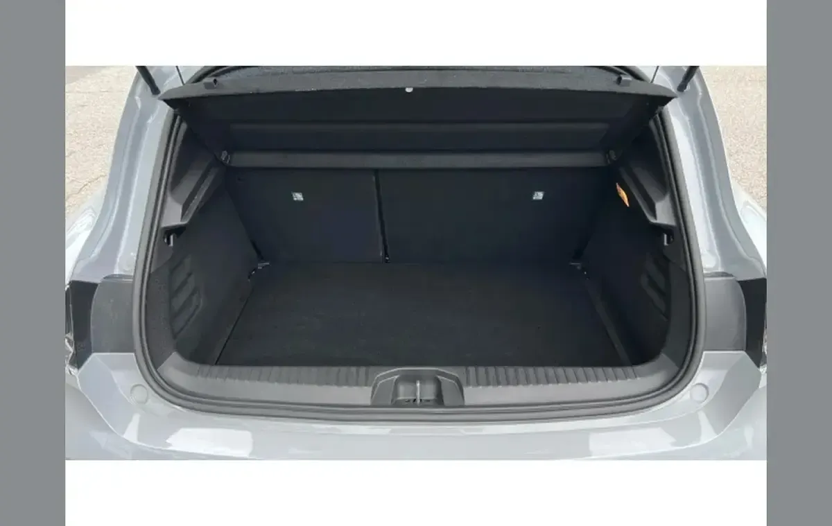 Used Renault Clio Techno 90 HP (66 kW) 2025 Grey Hatchback