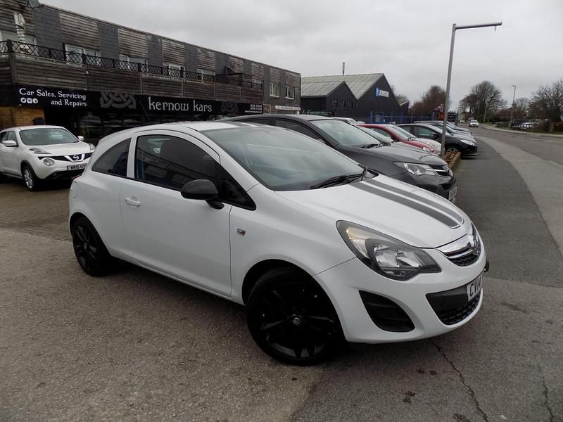 Used Vauxhall Corsa 2014 White Hatchback