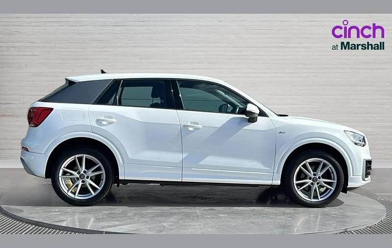 Used Audi Q2 S-Line 147 HP (108 kW) 2020 White SUV