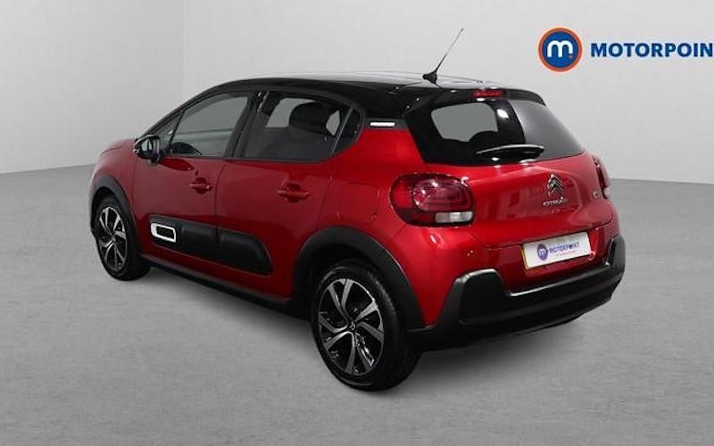 Used Citroën C3 PureTech 83 HP (61 kW) 2024 Red Hatchback