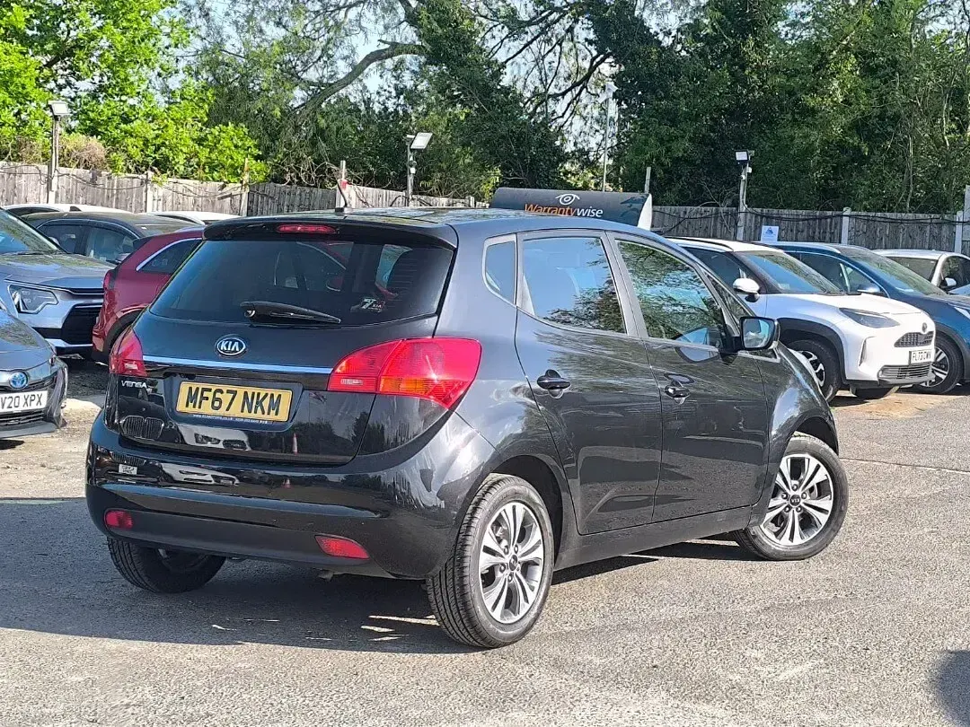 Used Kia Venga 123 HP (90 kW) 2017 Black Hatchback