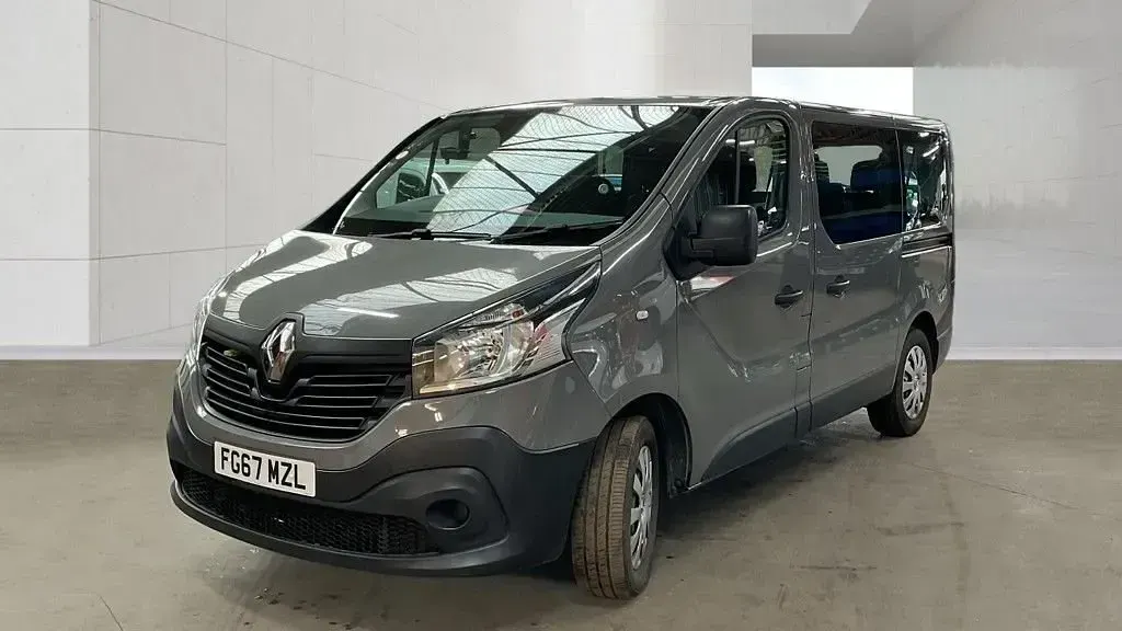 Used Renault Trafic Business 2017 Grey MPV