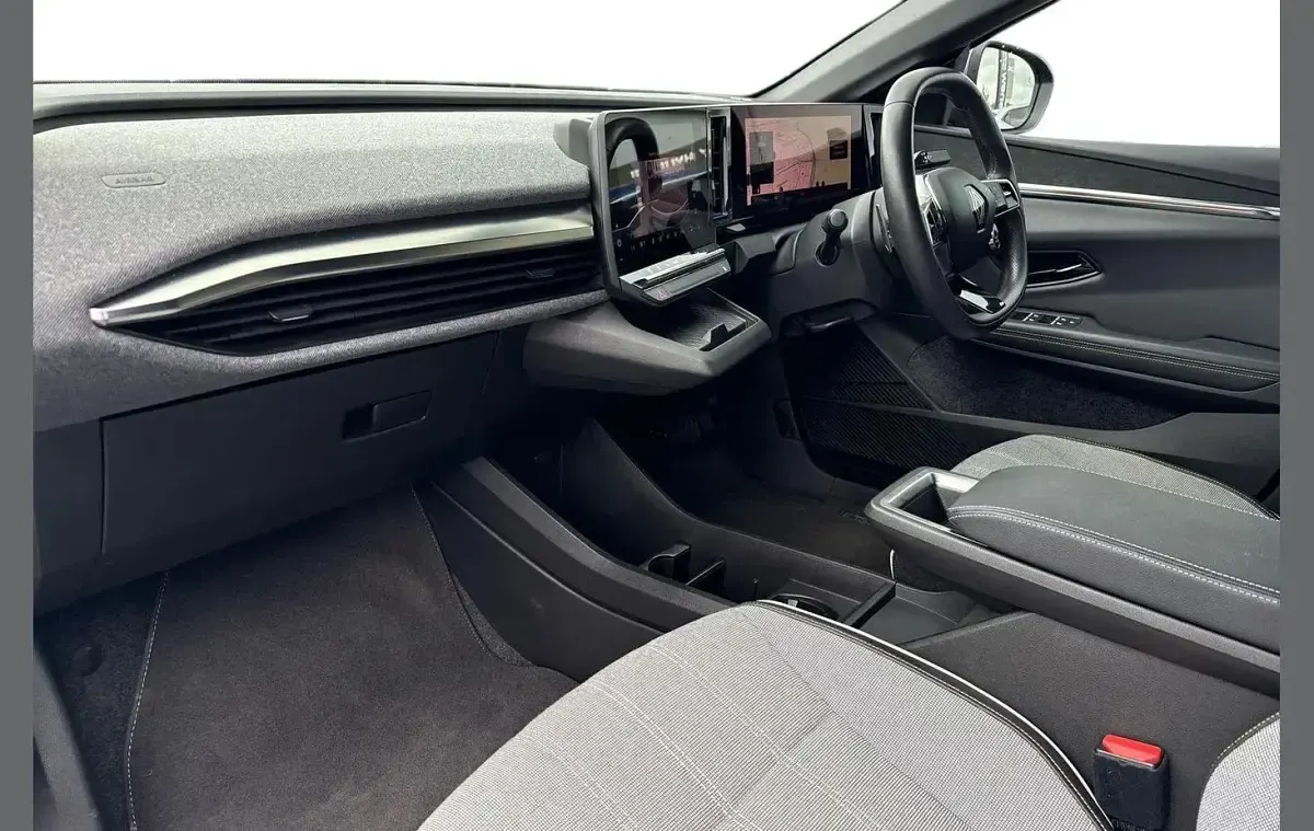 Used Renault Megane E-Tech 160 kW (218 HP) 2022 Other Hatchback