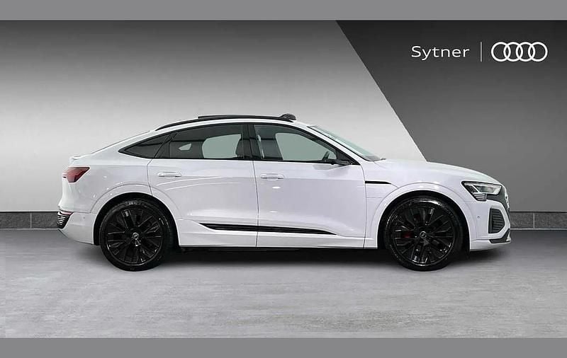 Used Audi Q8 e-tron Advanced 294 kW (401 HP) 2023 White SUV