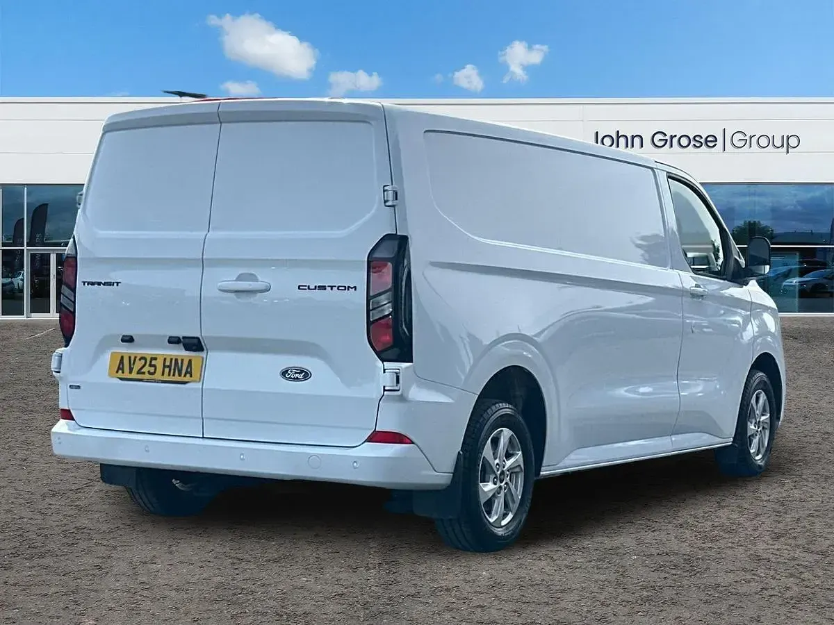 Used Ford Transit Custom Limited 232 HP (170 kW) 2025 White Van