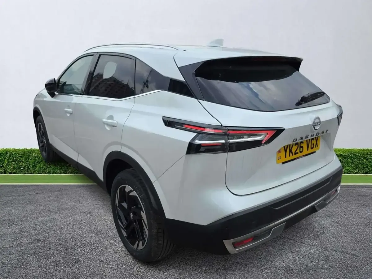 New Nissan Qashqai N-Connecta 140 HP (102 kW) 2026 Pearl white SUV