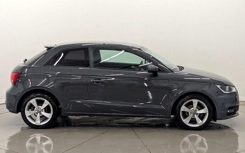 Usado Audi A1 Sportback Sport 95 HP (69 kW) 2017 Citadino