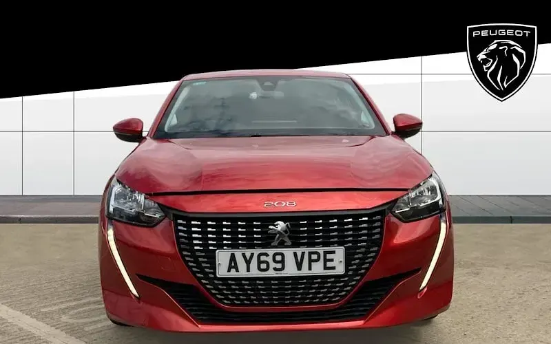 Used Peugeot 208 Allure 102 HP (75 kW) 2020 Red Hatchback