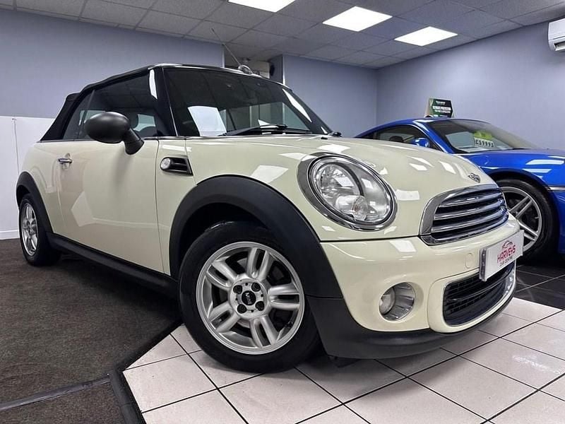 Used Mini ONE 98 HP (72 kW) 2013 White Hatchback