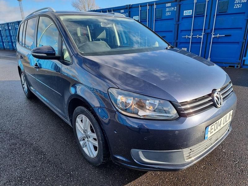 Begagnad VW Touran SE 105 HK (77 kW) 2014 Blå Minibuss